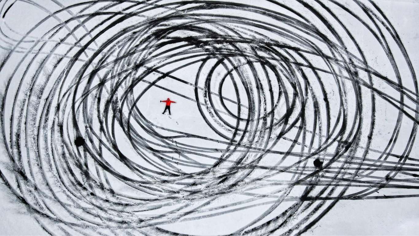 HAOS, ÎNCERCARE ȘI SPERANȚĂ