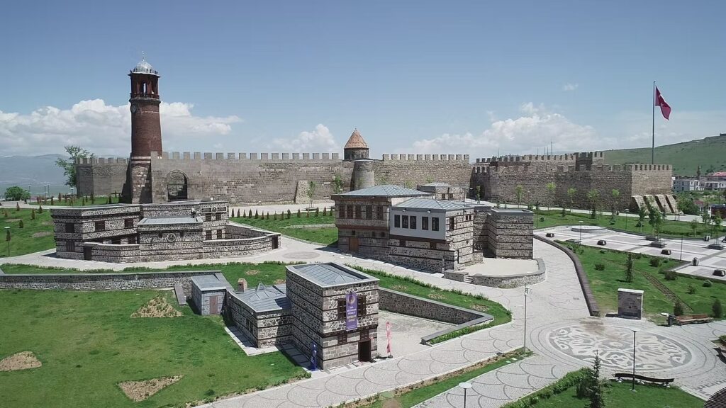 Capitolul 1 – Educația – Erzurum și Edirne, 1938–1966