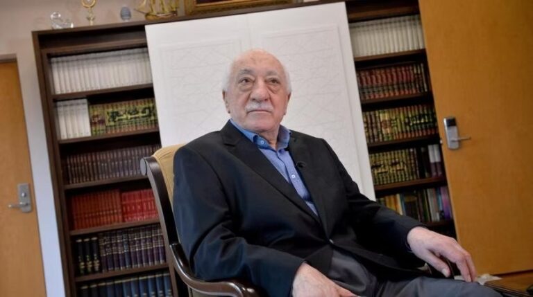 Gulen spune că nu ar fugi din S.U.A. în cazul în care ar fi extrădat în Turcia